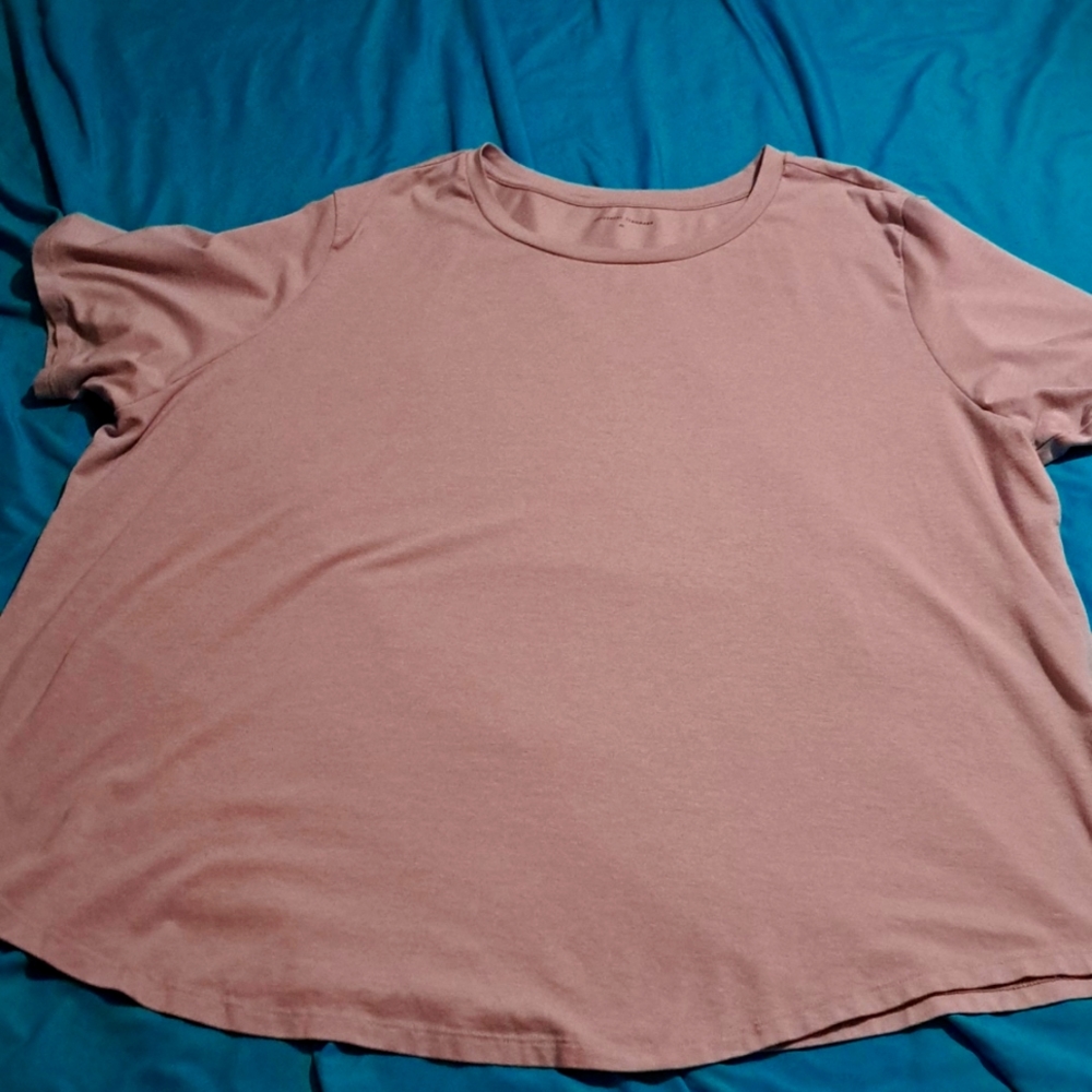 Women's Universal Standard Lavender T-Shirt, Size XL